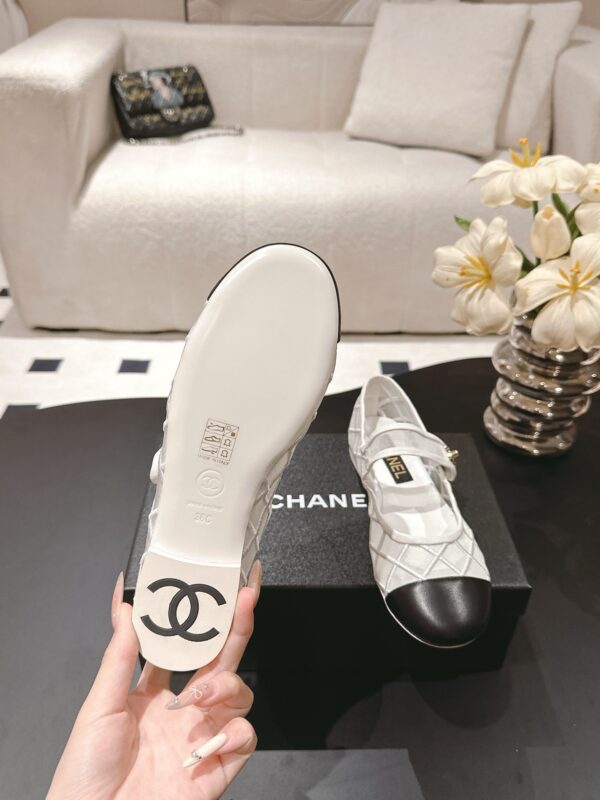 sy_no_9FFC3A43734981887766EC71EB2C925A_6 Chanel Mary Jane Ballet Flats in Ivory & Black