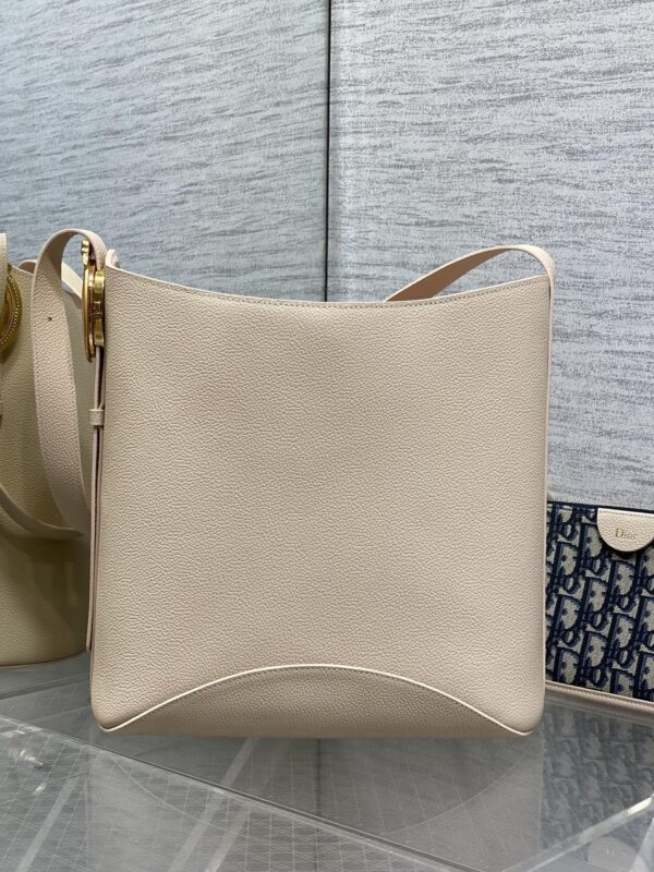 sy_no_A0864969A29DE246083C27B9D2DBC69A_4 Dior Medaillon Bucket Bag – New Spring/Summer Calfskin Shoulder Bag