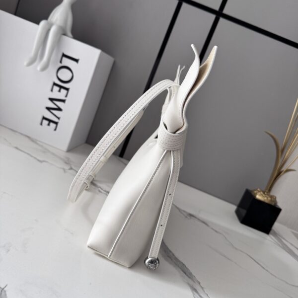 sy_no_A0CF3A9FC89F1B43C29AE72E5CC4BC6E_1 Loewe Mini Scarf Bag – Smooth Calfskin Leather