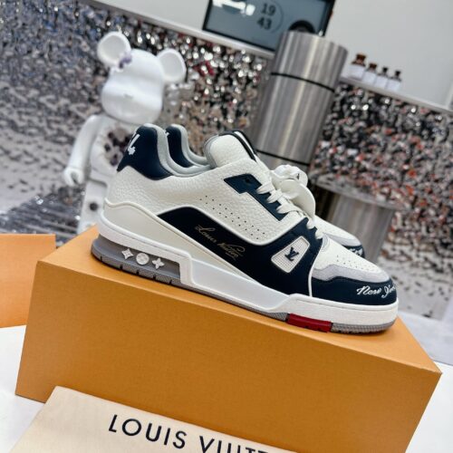 sy_no_A0E801C7E0651EE74E5DB3663D815990_0 Louis Vuitton LV Trainer White, Navy & Grey “New York” Retro Sneakers