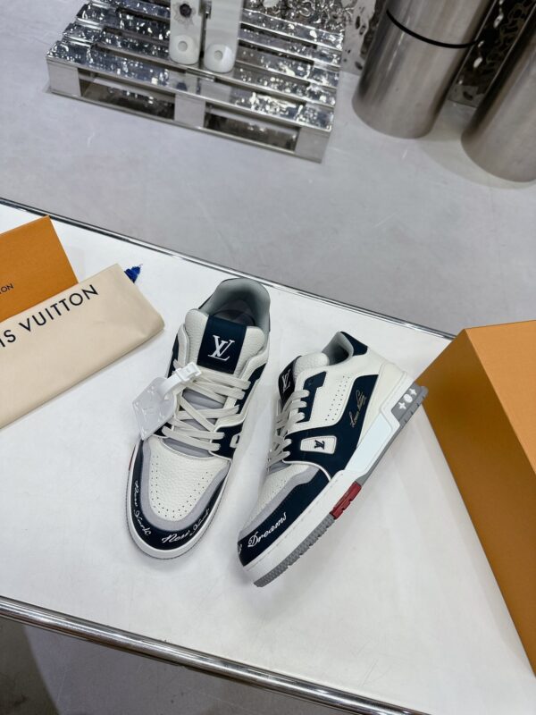 sy_no_A0E801C7E0651EE74E5DB3663D815990_2 Louis Vuitton LV Trainer White, Navy & Grey “New York” Retro Sneakers