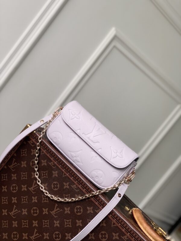 Louis Vuitton Ivy Bag – Women's Baguette/Shoulder/Handbag (Ideal Birthday Gift for Girlfriend)