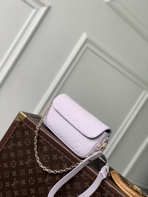 Louis Vuitton Ivy Bag – Women's Baguette/Shoulder/Handbag (Ideal Birthday Gift for Girlfriend)