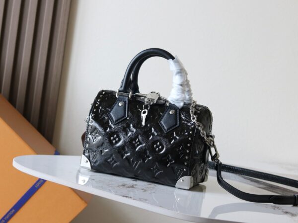 sy_no_A24107517F7FD5139E1CC31C52E4319A_0 SedyTrunk 20 Mini Handbag