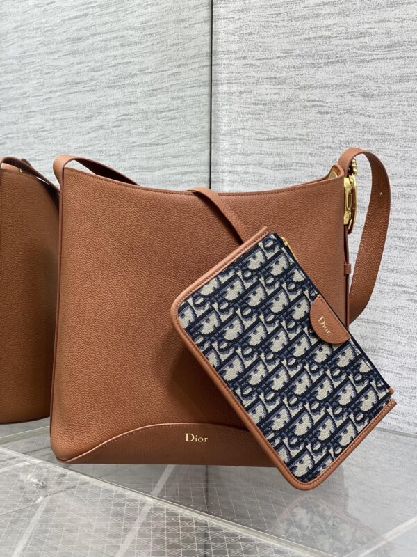Dior Medaillon Bucket Bag – New Spring/Summer Calfskin Shoulder Bag