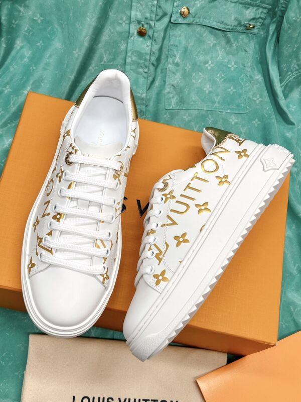 sy_no_A26AA54C5EB37A9398E8F95508F28F23_3 Louis Vuitton Time Out White & Gold Platform Sneakers