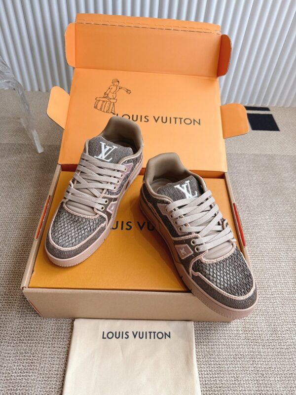 sy_no_A35984662CE77D83F042474B060D3CCA_0 Louis Vuitton LV Trainer Taupe Brown & Snake-Textured Sneakers