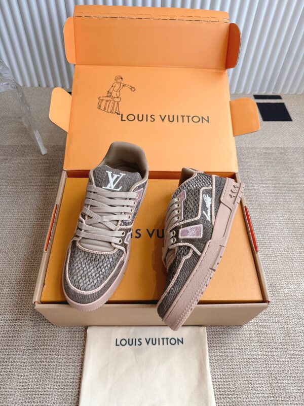 sy_no_A35984662CE77D83F042474B060D3CCA_2 Louis Vuitton LV Trainer Taupe Brown & Snake-Textured Sneakers