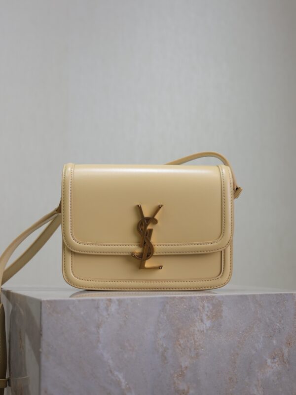 sy_no_A3A7A6744506429FF7478B8F9570ADA5_0 Solferino Box 19cm Bag – Beige