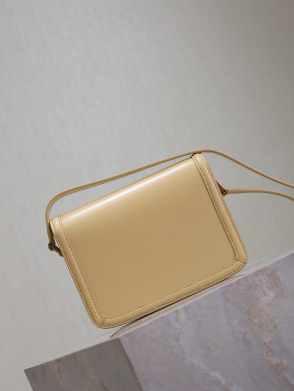 sy_no_A3A7A6744506429FF7478B8F9570ADA5_5 Solferino Box 19cm Bag – Beige