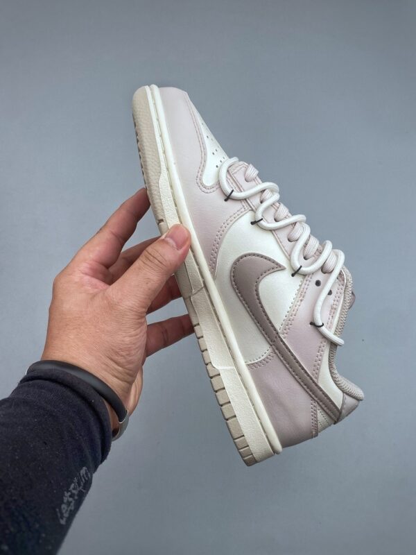 sy_no_A3E1C6A099ACF4164700B3B76FCD0910_1 Nike Dunk Low “Cream Pink & Taupe Swoosh” Double Lace Sneakers