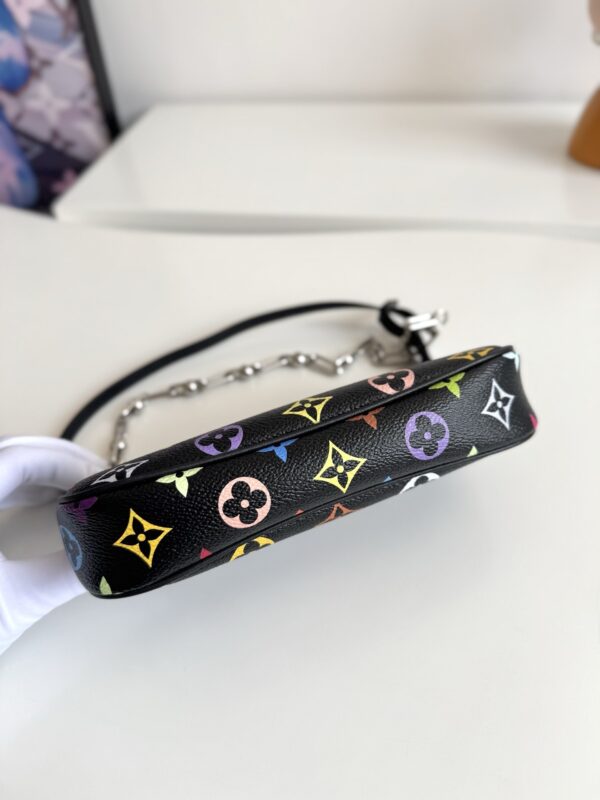 sy_no_A43B065C84E6D3AA41047E37134B9185_2 Louis Vuitton Pochette Accessoires – Louis Vuitton x Takashi Murakami Monogram Collection