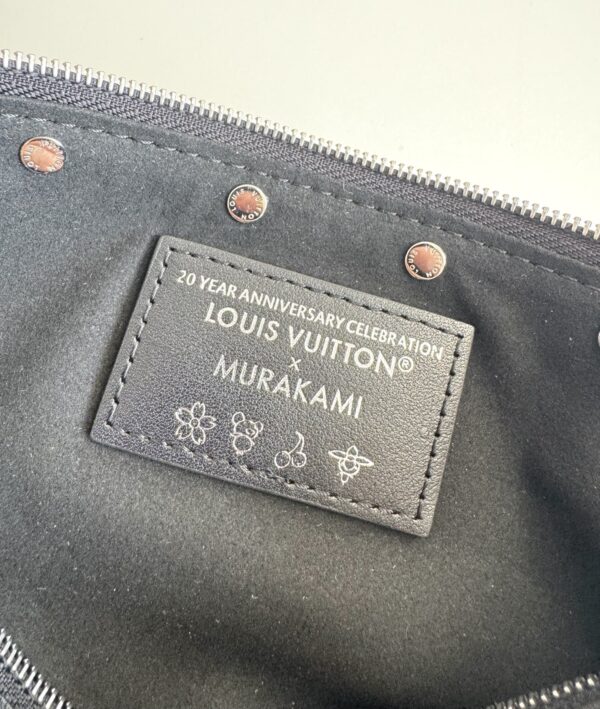 sy_no_A43B065C84E6D3AA41047E37134B9185_8 Louis Vuitton Pochette Accessoires – Louis Vuitton x Takashi Murakami Monogram Collection