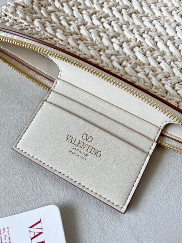 sy_no_A51258528FD1CE060890DDA755BDDEB2_7 Valentino Women's Raffia Clutch Bag