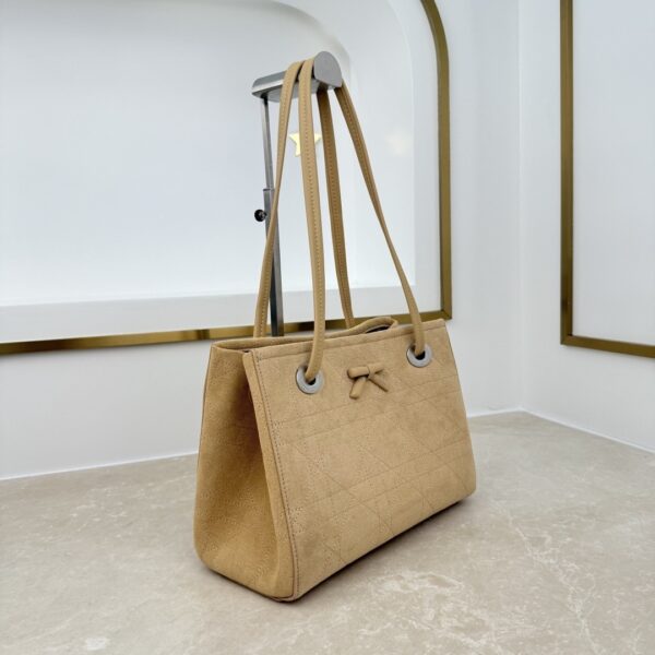 sy_no_A5B11B17BE8417BC3D0042AB8D388F16_1 Dior Bow Tote Bag – Beige Italian Leather