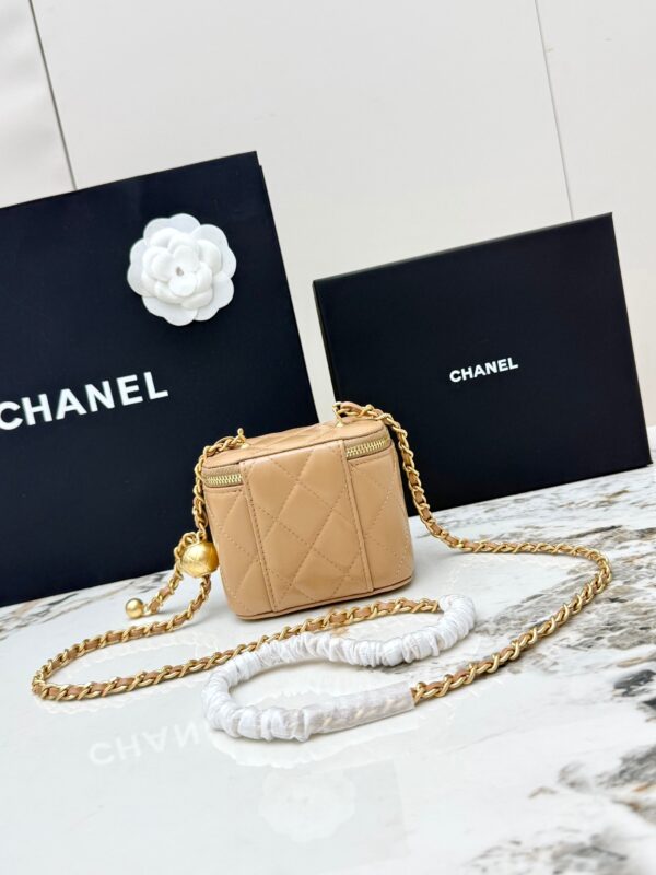 sy_no_A708ACD2C994027850F7D6D5D193375B_2 Chanel 21C Mini Vanity Ball Bag – Lambskin Leather with Gold Ball Chain