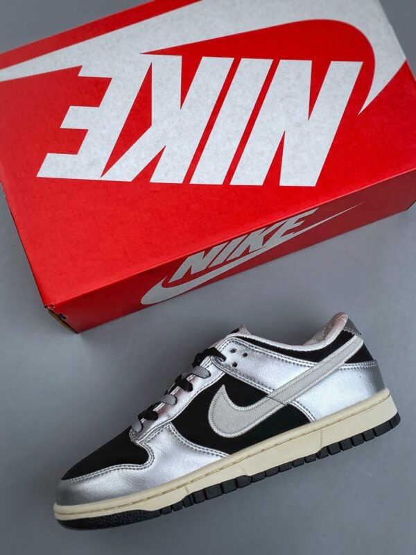 sy_no_A715802543FC1B55D853FD52115B59DF_2 Nike Dunk Low “Metallic Silver / Black” Y2K Sneakers