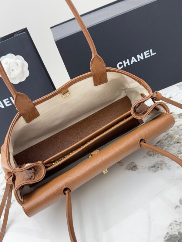 sy_no_A73CFBE06842DE2F424FD23ECC8E666A_7 CHANEL New Season Baguette Bag