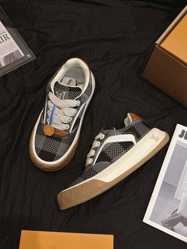 sy_no_A8958E8D2A623C4858D4A56B92E5CE60_0 Louis Vuitton LV Checker Black & Grey Damier Chunky Sneakers