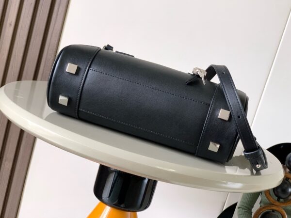 sy_no_A8B73C64E06D8544B12C45336DFFD735_2 LOEWE Amazona Top Handle Bag