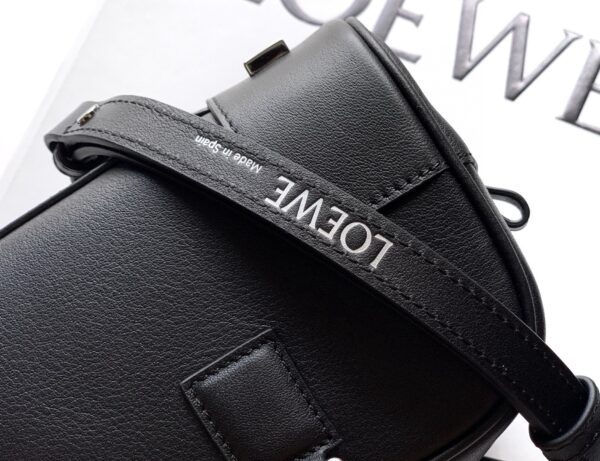 sy_no_A8B73C64E06D8544B12C45336DFFD735_6 LOEWE Amazona Top Handle Bag