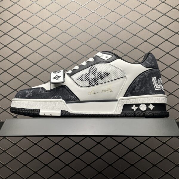 sy_no_A93C1226314261A28C622F50D0EF303F_0 Louis Vuitton Trainer Maxi Low-Top Casual Sneakers