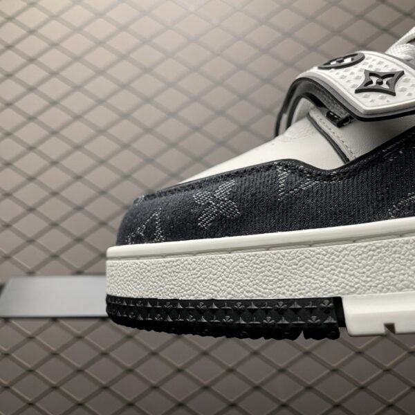 sy_no_A93C1226314261A28C622F50D0EF303F_5 Louis Vuitton Trainer Maxi Low-Top Casual Sneakers