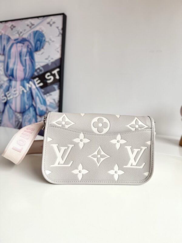 sy_no_A93ED72762E6EA12DA41ED6DB073C7A8_2 Louis Vuitton Diane Handbag