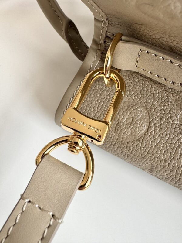 sy_no_A9AAE6BCF8216DC9E70DDE86ED32EF83_5 Louis Vuitton Babylone Tote Bag