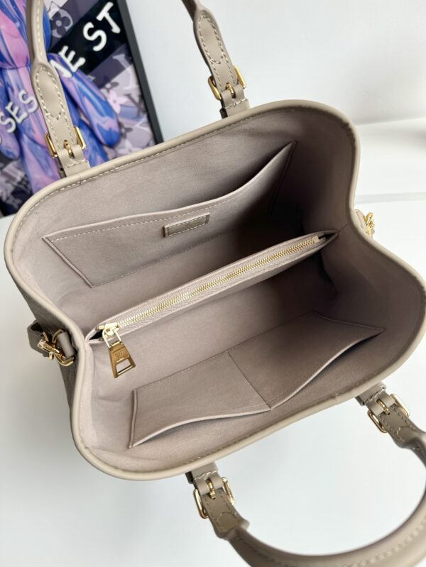 sy_no_A9AAE6BCF8216DC9E70DDE86ED32EF83_6 Louis Vuitton Babylone Tote Bag