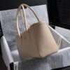 sy_no_A9DB2DA5AD7507587E0AB57BBACB7A50_3 White Cerf-Style Large Leather Tote Bag