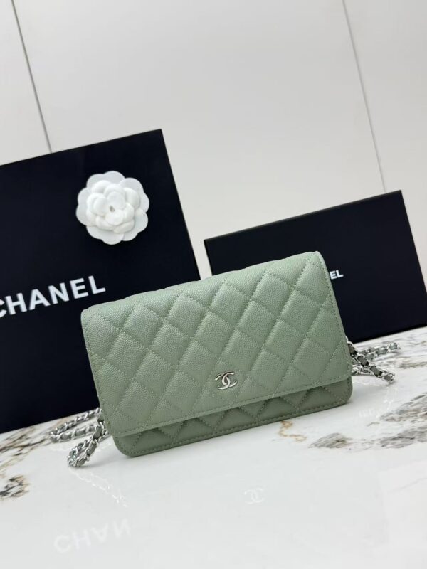 sy_no_A9EC87F09DFE8D767A5EF0908121ADEF_0 Green Quilted Textured Calfskin WOC Chain Wallet