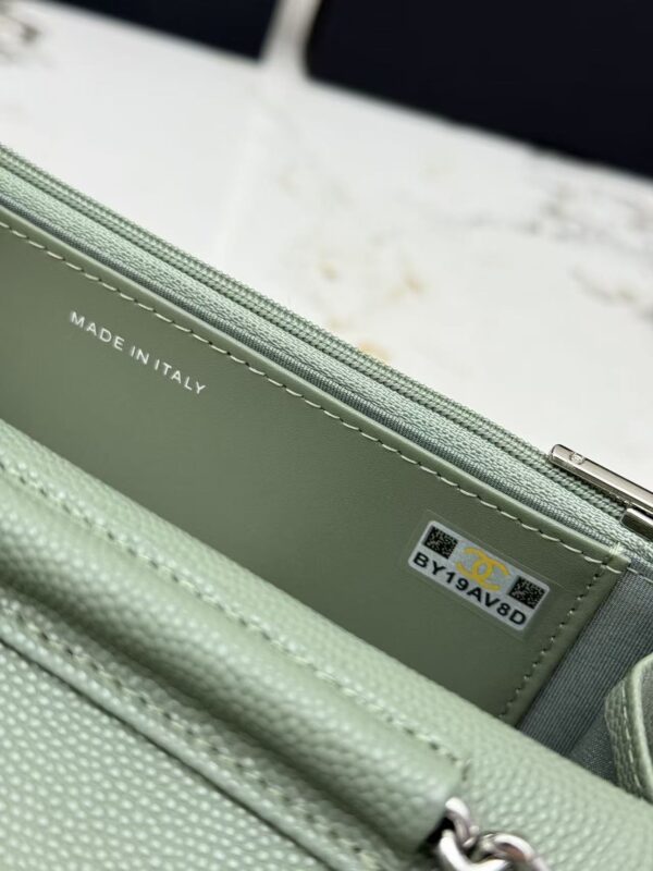 sy_no_A9EC87F09DFE8D767A5EF0908121ADEF_7 Green Quilted Textured Calfskin WOC Chain Wallet