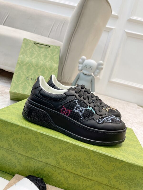 Black Multicolor Jacquard Low-Top Retro Sneakers