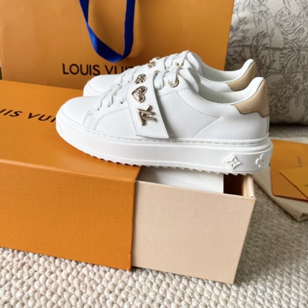 sy_no_ADCEE6BBD0871AD4222EBDC234AF1BC7_1 Louis Vuitton Women's Time Out Sneakers – New Fall/Winter Calfskin Casual Sneakers