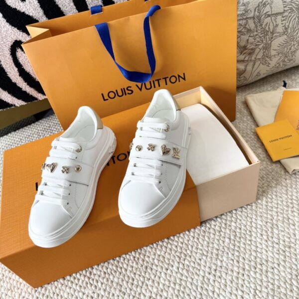 sy_no_ADCEE6BBD0871AD4222EBDC234AF1BC7_2 Louis Vuitton Women's Time Out Sneakers – New Fall/Winter Calfskin Casual Sneakers