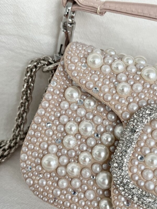 sy_no_AEF847CD1A4BC10BAAD36010504C7953_6 Valentino Garavani Loco Small Handbag – VLogo Signature