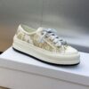 sy_no_AFB2BD32F2083DE7DE43FC8EC7506AB5_4 Gold & Champagne Metallic Embroidered Platform Canvas Sneakers