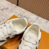 sy_no_AFDAFA35A332320433A6D2D86092B095_5 Louis Vuitton Time Out White Leather & Monogram Canvas Sneakers
