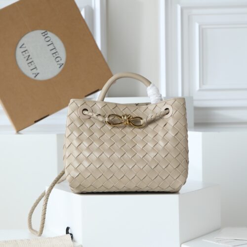sy_no_AFE0F984A434B4B5EA2D63CC4D4EF775_0 Bottega Veneta Andiamo Woven Leather Bag