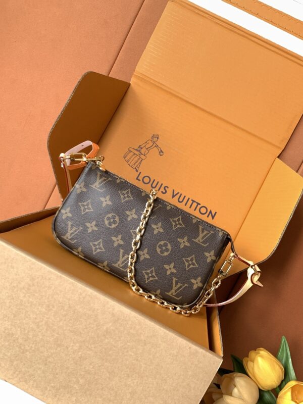 sy_no_B1BB26522015E79BAF5D545D2BDBC8AB_0 Louis Vuitton Monogram Classic Clutch Bag