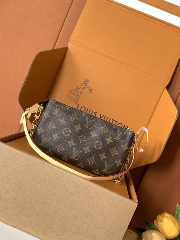 sy_no_B1BB26522015E79BAF5D545D2BDBC8AB_2 Louis Vuitton Monogram Classic Clutch Bag
