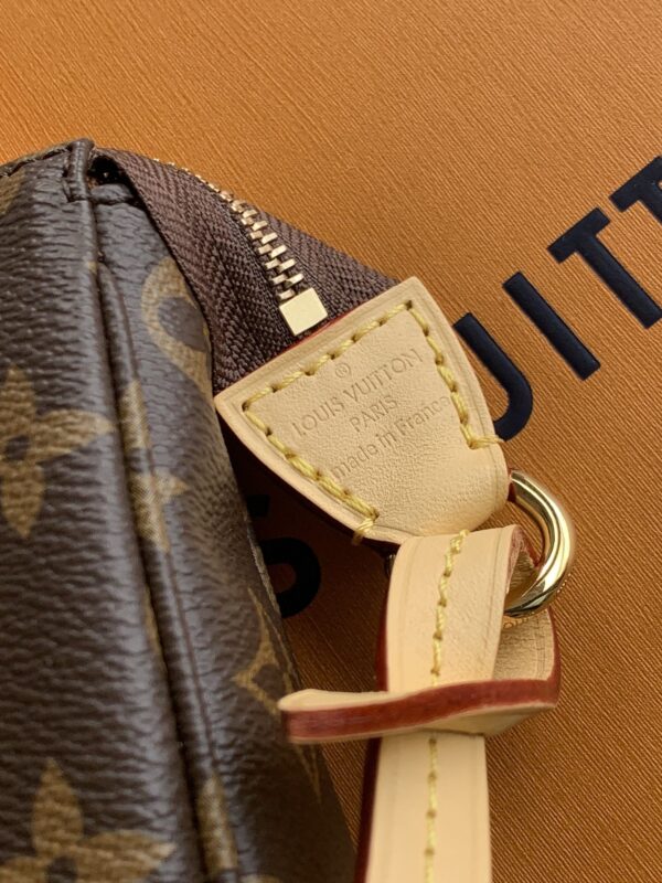 sy_no_B1BB26522015E79BAF5D545D2BDBC8AB_6 Louis Vuitton Monogram Classic Clutch Bag