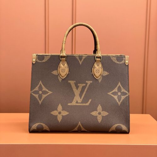 sy_no_B1E7CC0CA9C00C4591ABA97DF2F02BFC_0 Louis Vuitton OnTheGo MM Tote Bag