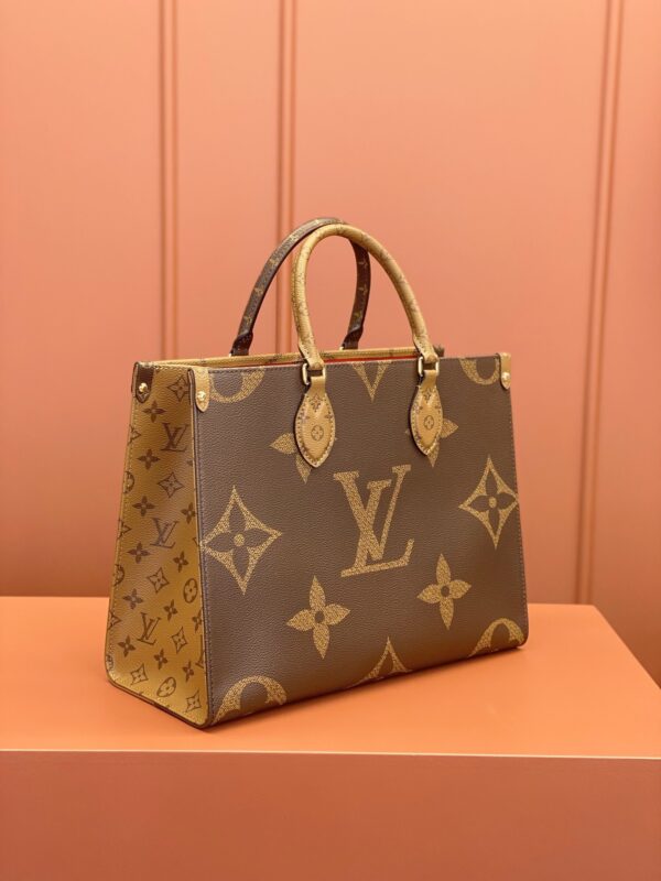 sy_no_B1E7CC0CA9C00C4591ABA97DF2F02BFC_1 Louis Vuitton OnTheGo MM Tote Bag