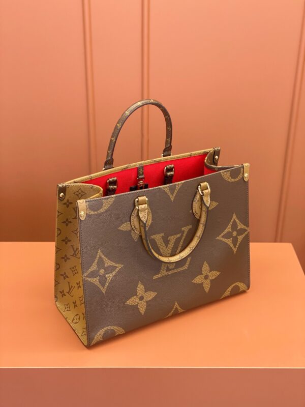sy_no_B1E7CC0CA9C00C4591ABA97DF2F02BFC_2 Louis Vuitton OnTheGo MM Tote Bag