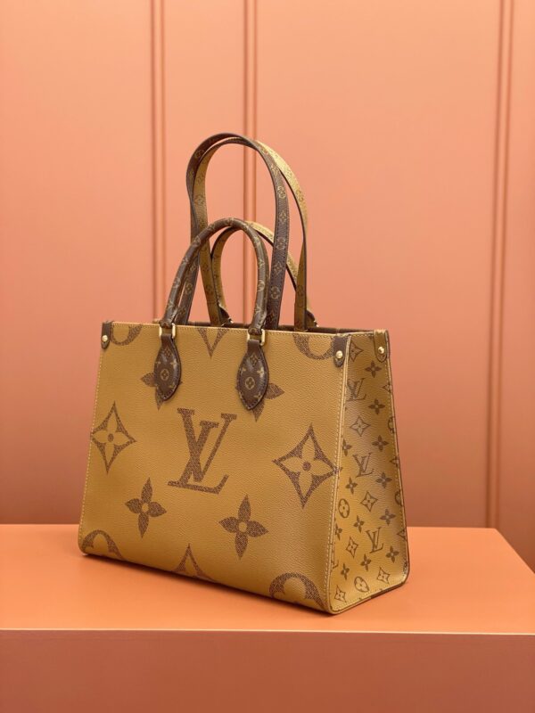 sy_no_B1E7CC0CA9C00C4591ABA97DF2F02BFC_3 Louis Vuitton OnTheGo MM Tote Bag