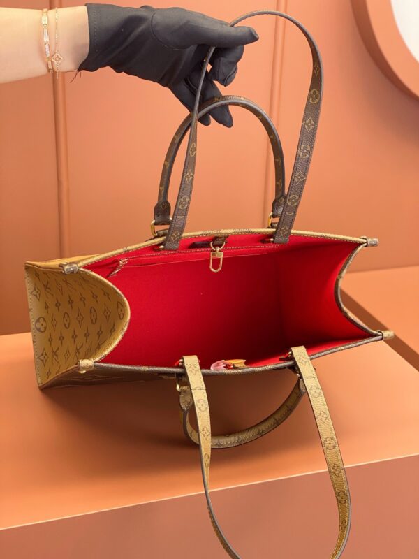 sy_no_B1E7CC0CA9C00C4591ABA97DF2F02BFC_6 Louis Vuitton OnTheGo MM Tote Bag