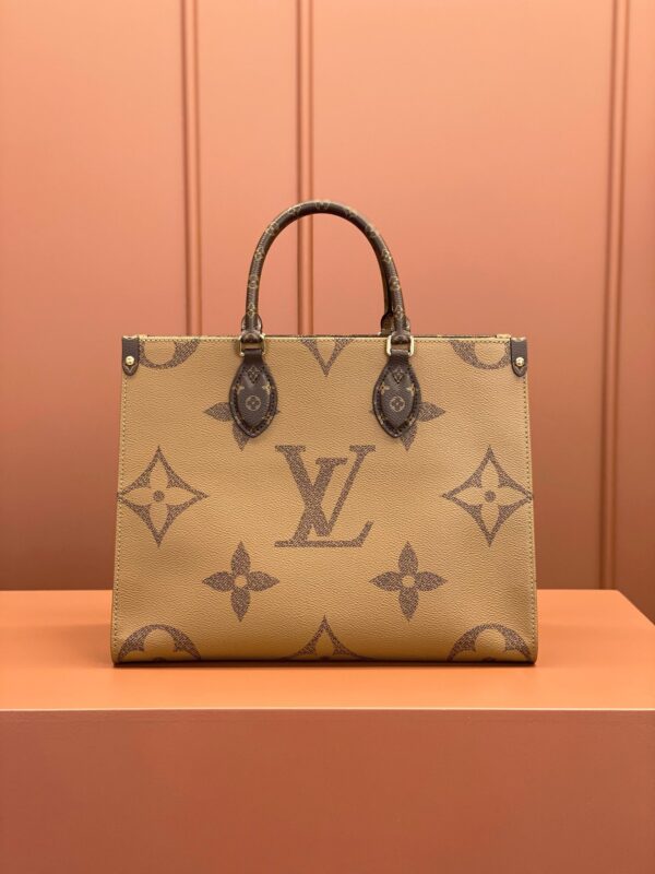 sy_no_B1E7CC0CA9C00C4591ABA97DF2F02BFC_7 Louis Vuitton OnTheGo MM Tote Bag