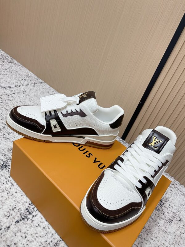 sy_no_B22961E3FFF6F86DCEA3A33A46CA99CD_2 Louis Vuitton Trainer Sneakers for Couples – All-Leather Trendy Casual Shoes